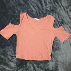 pink off the shoulders crop top